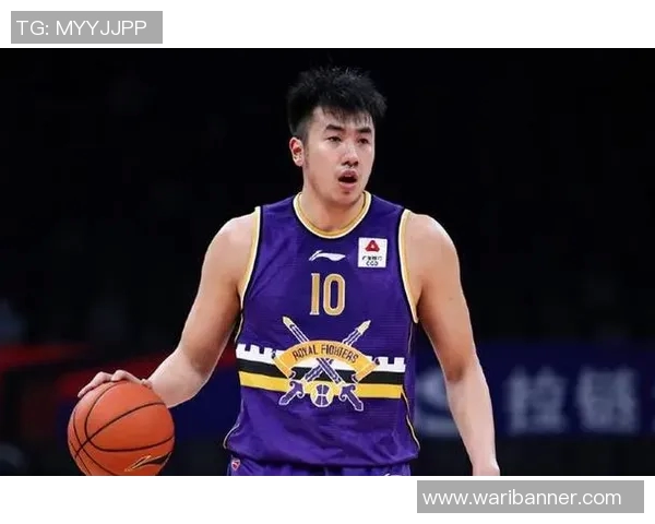 邹雨宸：从篮球新星到职业生涯巅峰的奋斗历程与成长故事