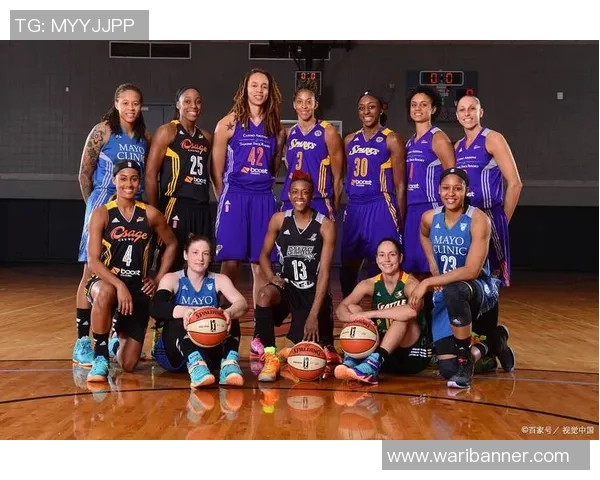 篮球场上的可爱明星们如何用魅力征服球迷的心与场上表现的完美结合